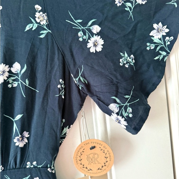 Active USA Floral Dress in Dark Green and White - Picture 2 of 8